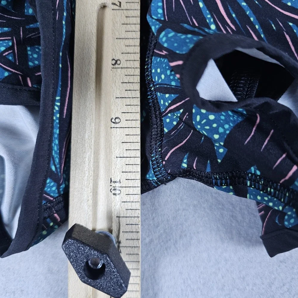 Lululemon Speed Shorts Womens 6 Blue Teal Palm Lace Tofino 2.5
